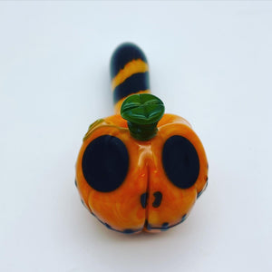 Skull pipe